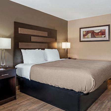 Quality Inn & Suites New Boston Bagian luar foto