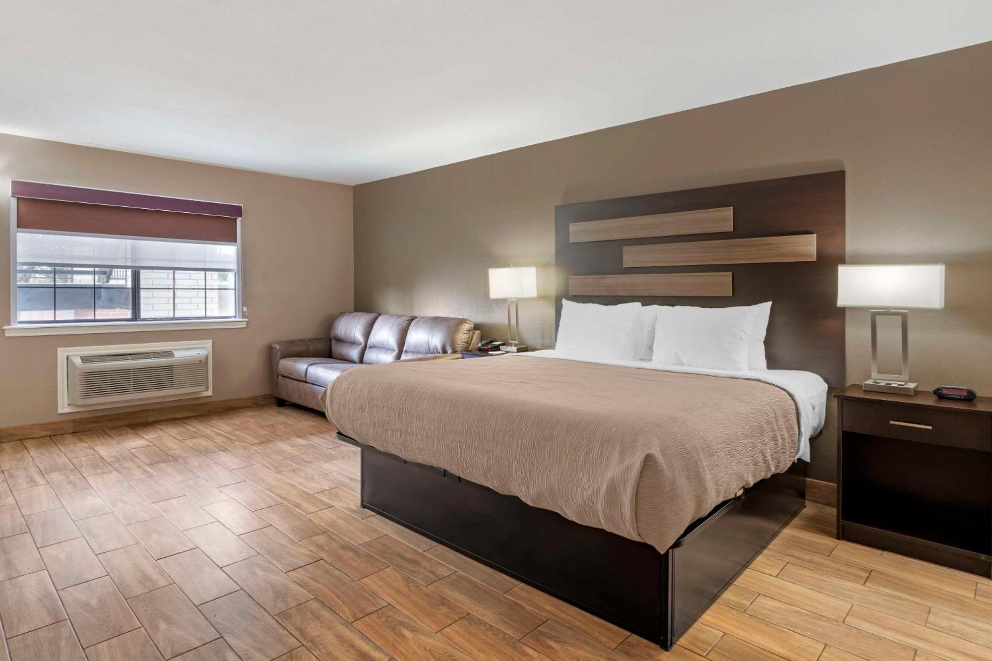 Quality Inn & Suites New Boston Bagian luar foto