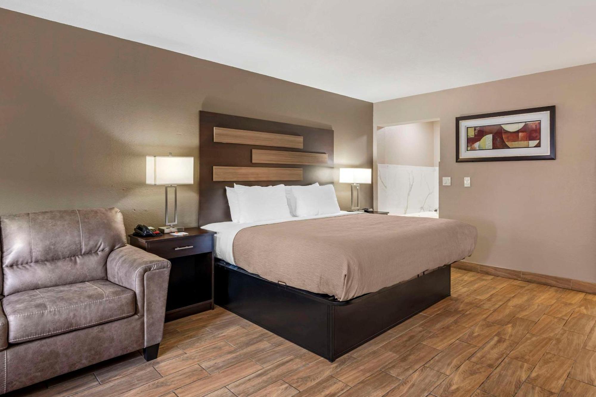 Quality Inn & Suites New Boston Bagian luar foto