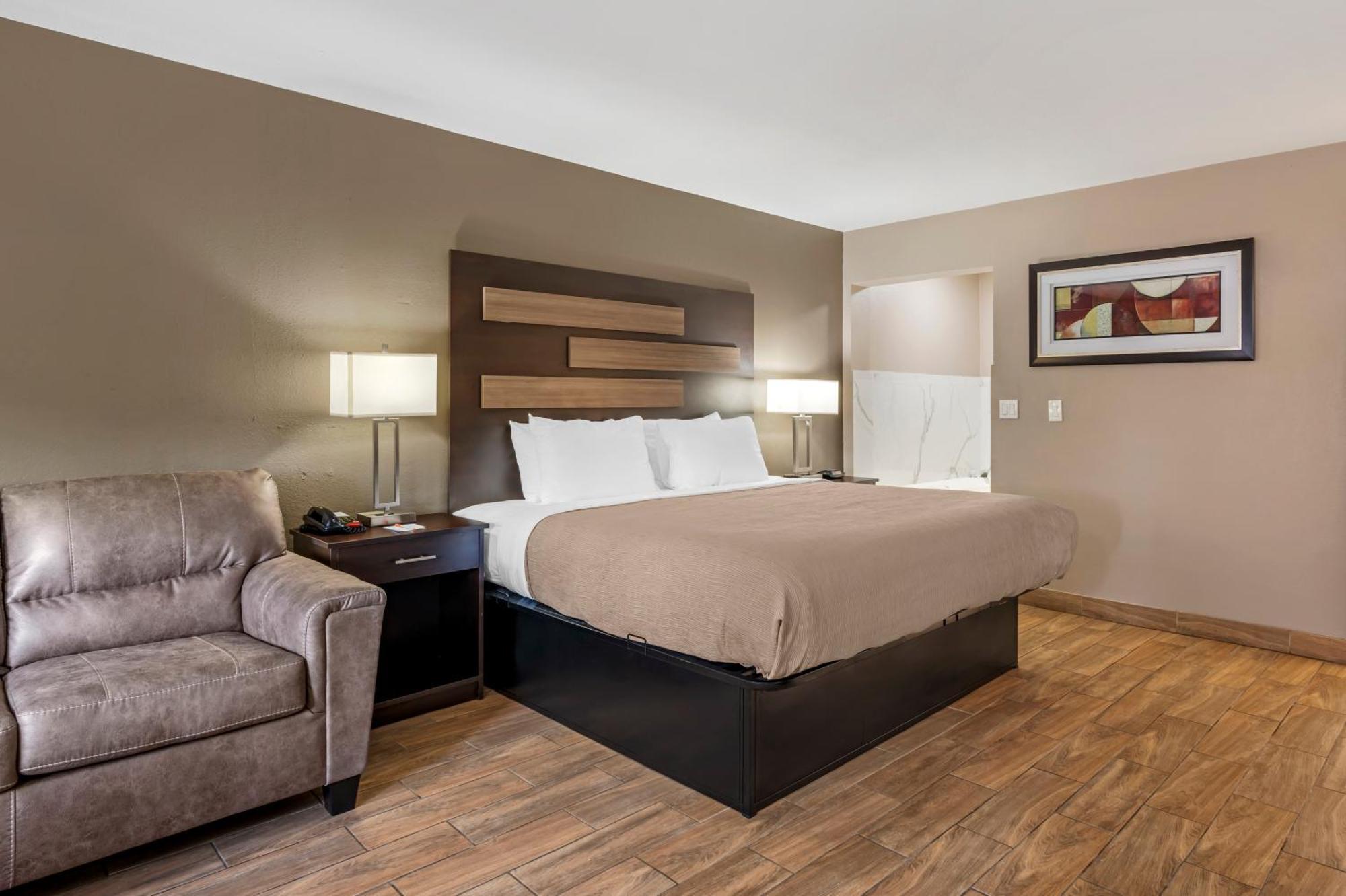 Quality Inn & Suites New Boston Bagian luar foto