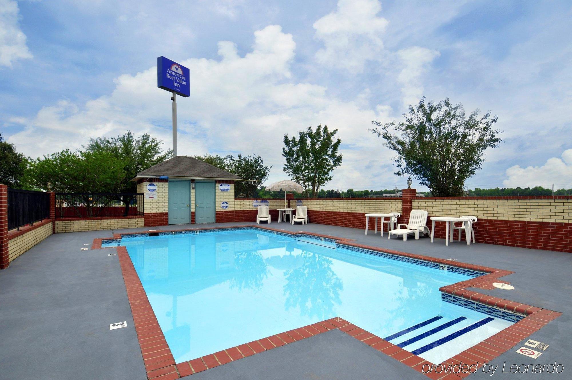 Quality Inn & Suites New Boston Bagian luar foto