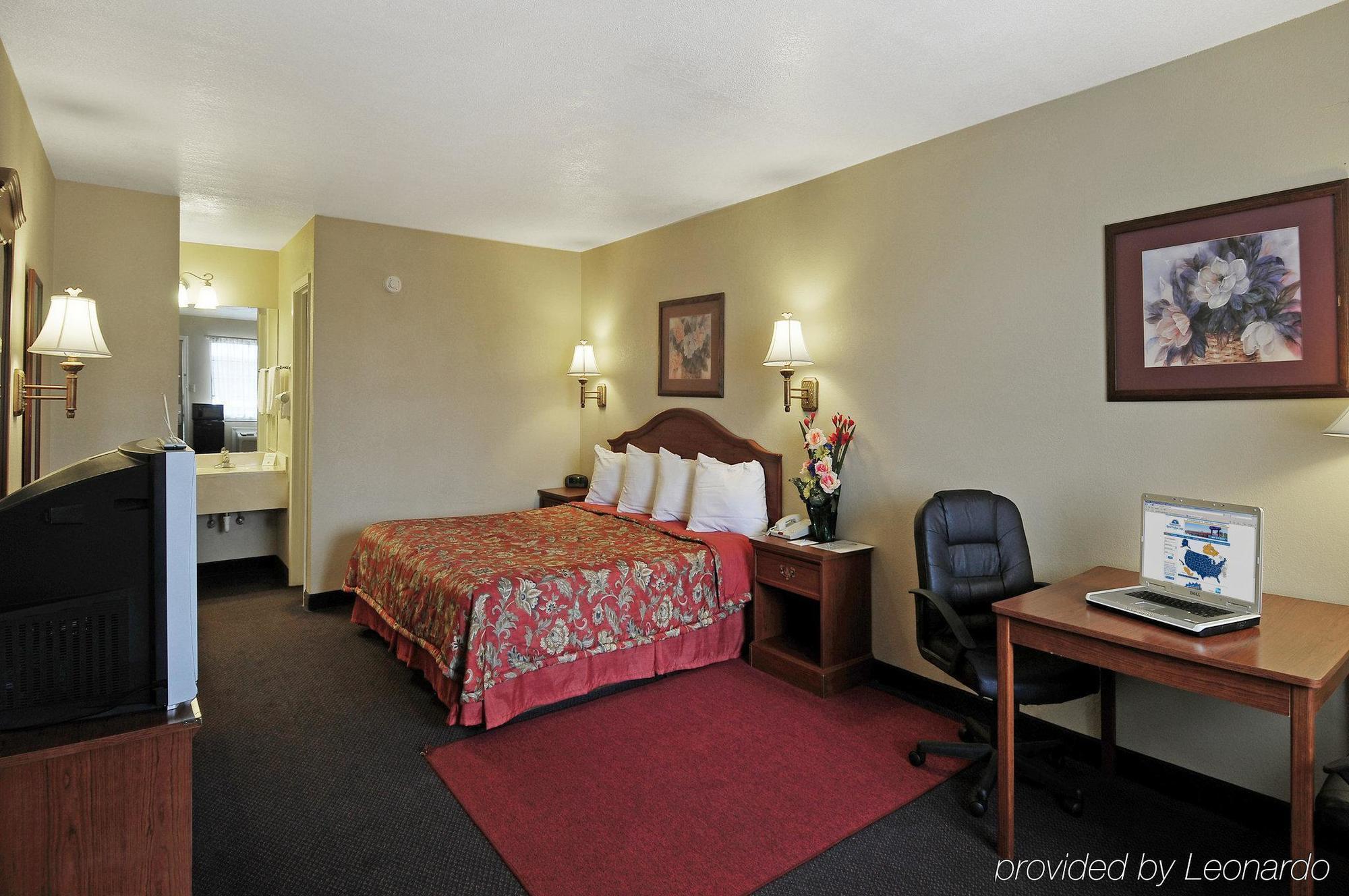 Quality Inn & Suites New Boston Bagian luar foto