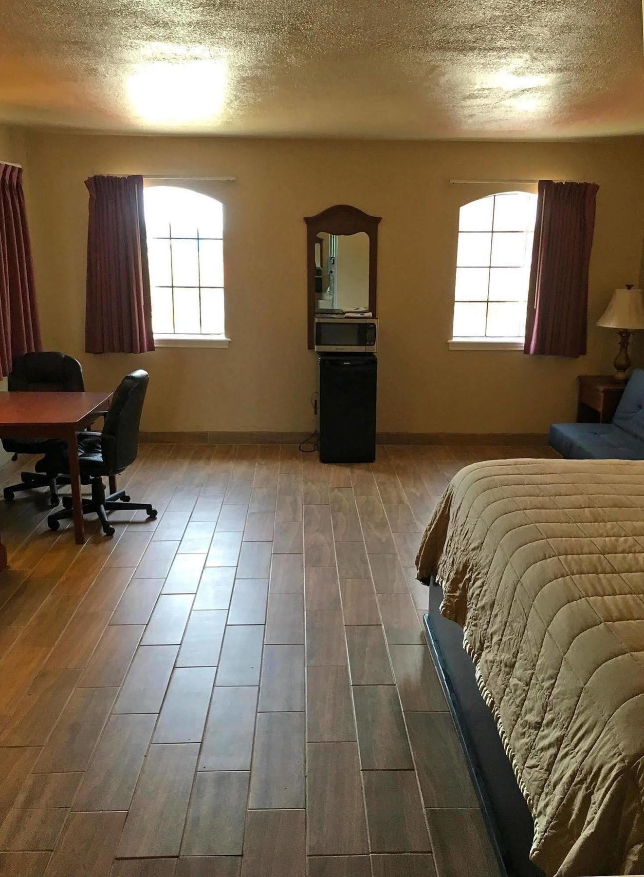 Quality Inn & Suites New Boston Bagian luar foto