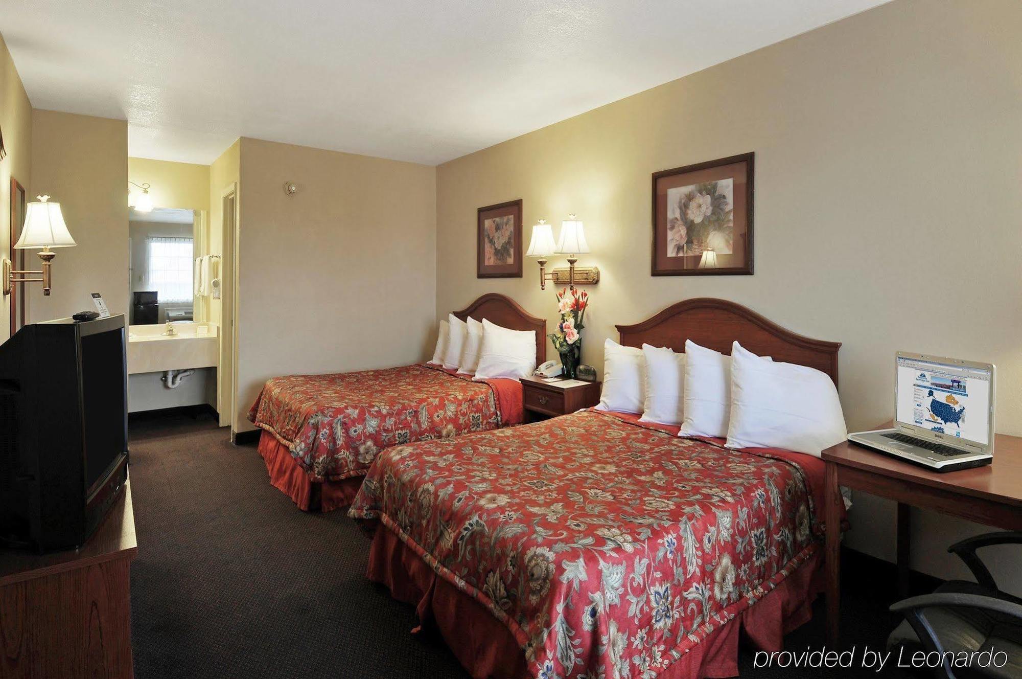 Quality Inn & Suites New Boston Bagian luar foto